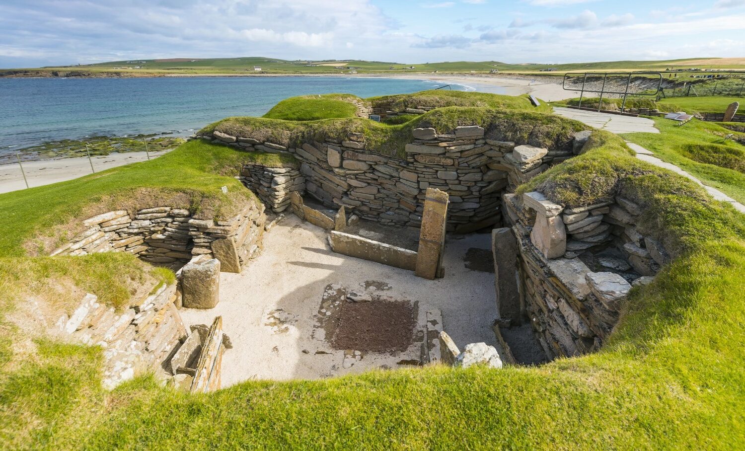 Orkney & the Outer Hebrides Skara Brae – Rabbies