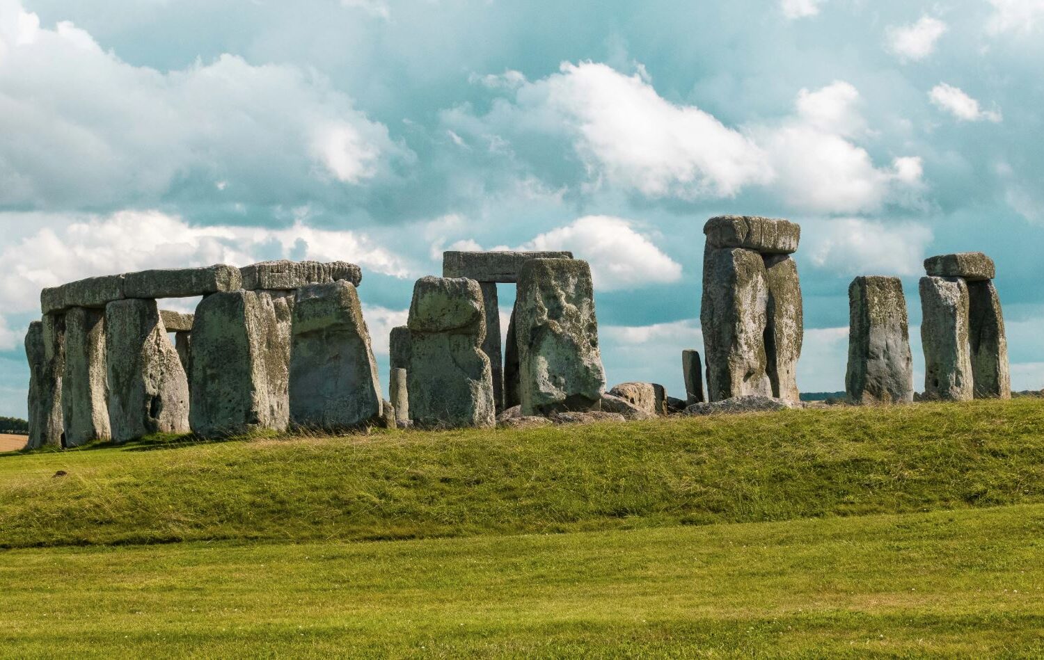 Devon & Cornwall Stonehenge – Rabbies