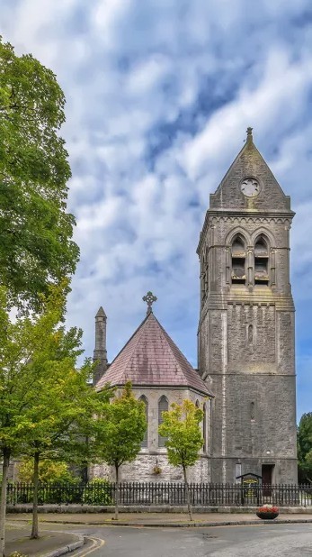 Corners of Southern Ireland Ennis – BRT