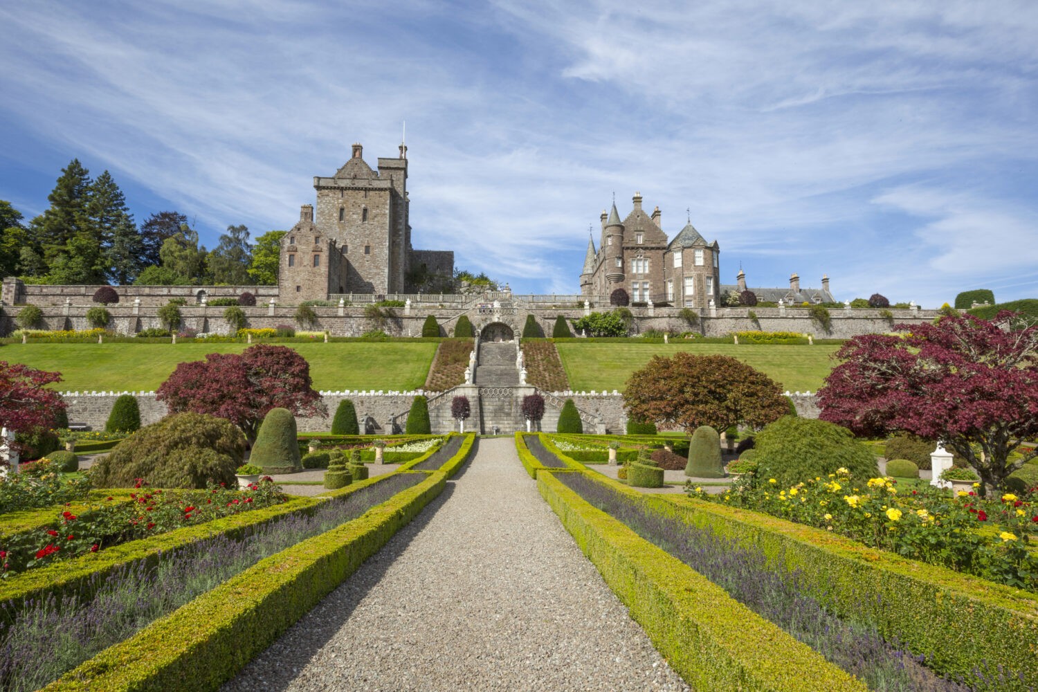 Drummond Castle Gardens – Visit Scotland