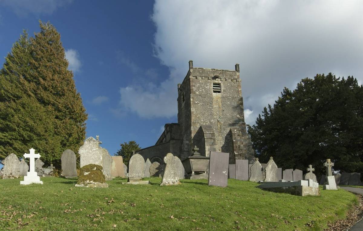 Central Peak Guided grave site – HF