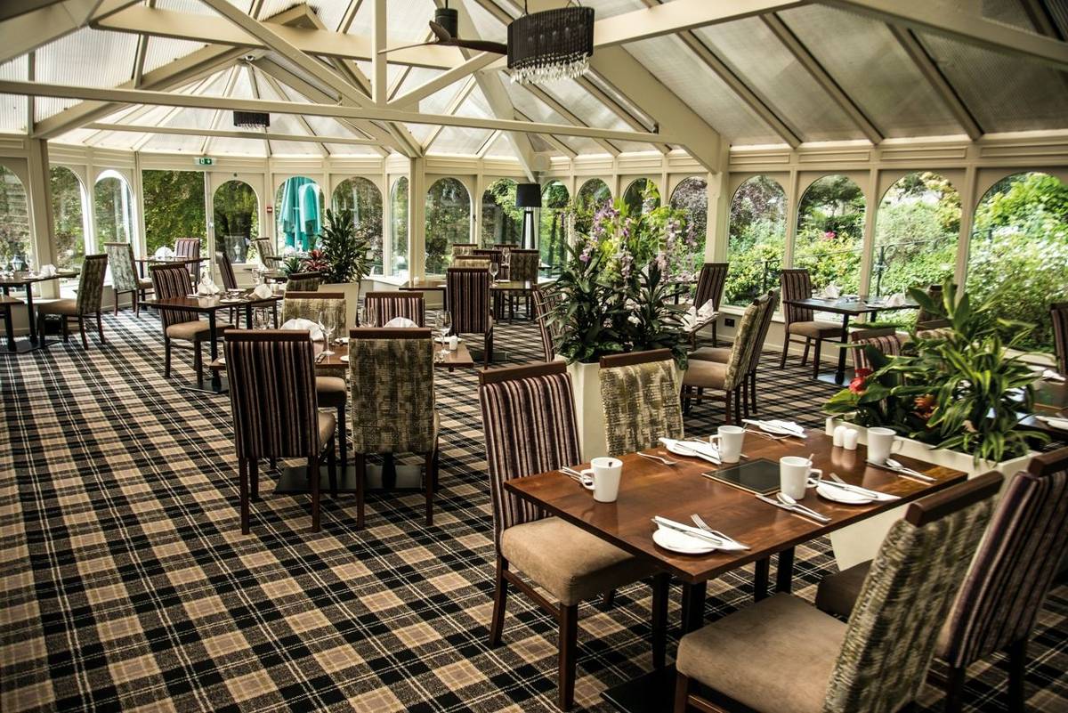 Lee Wood Hotel Dining – HF