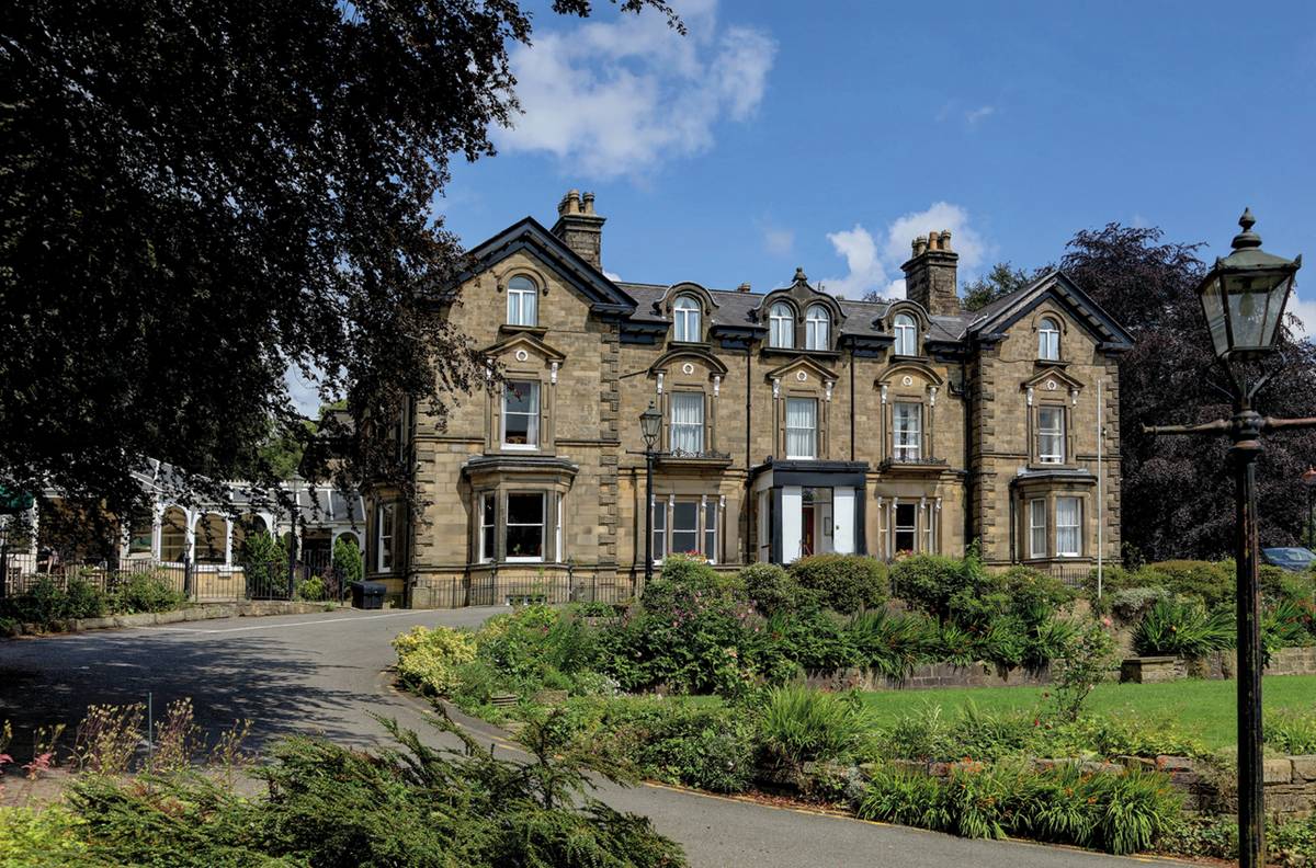 Lee Wood Hotel – HF